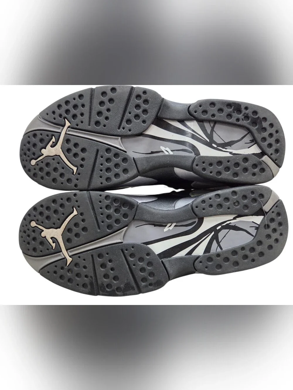 Air Jordan 8 Retro Men’s Sneakers - Black/Gray